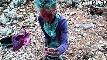 Public blowjob and big load of cum on face