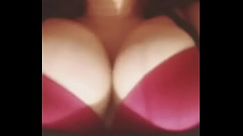 Please who is she what is her name ig instagram