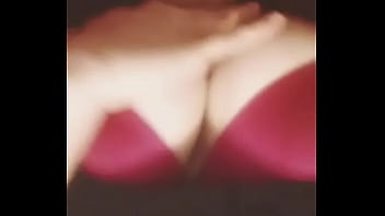 Please who is she what is her name ig instagram