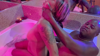 Donna baby enjoys jay playhard huge dick in the hot tub