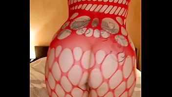 Un petit aperçu de ma vidéo hot de la semaine 6 bonne soirée mes coquins