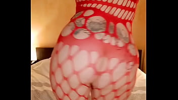 Un petit aperçu de ma vidéo hot de la semaine 6 bonne soirée mes coquins