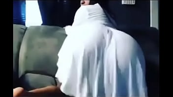 Dancing as she want a dick to fuck