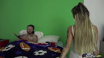 Um caso inacabado com minha madrasta