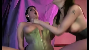 Sexy chicks tory lane and lexi bardot share a big dick