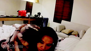 Invited by asian girl to the hotel and she give me a good fuck