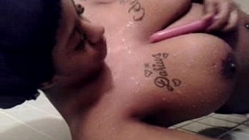 Deseray love bored in the shower