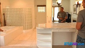 Stud fucks babe 0518