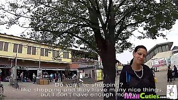 Mallcuties Bored Girl Is Sweeten Day With Sex thumbnail