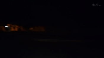 Mc akira se masturbando na praça pública