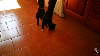 Giantess er in high heels boots Giantess er in high heels boots