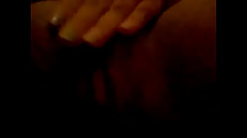 Morena mostrando ppk