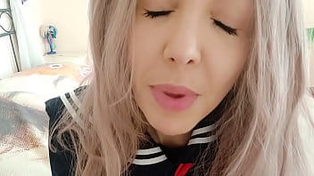 I know you can't resist little money slave I know you can't resist little money slave