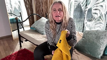 Hot prolapse masturbating under the shower