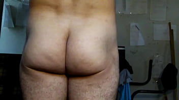 Bundinha gostosa gay