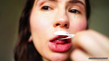 Sticky glossy bubblegum pop