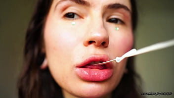 Sticky glossy bubblegum pop