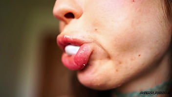 Sticky glossy bubblegum pop