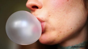 Sticky glossy bubblegum pop