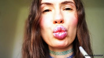 Sticky glossy bubblegum pop