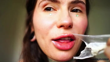 Sticky glossy bubblegum pop