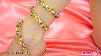 Gorgeous girl model has huge orgasm