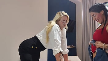 Professora da castigo para aluna rebelde se e taradinha colocando a caneta no seu cuzinho a submissa adorou veja no fechado Professora da castigo para aluna rebelde se e taradinha colocando a caneta no seu cuzinho a submissa adorou veja no fechado