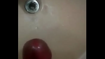 Masturbación En El Baño thumbnail