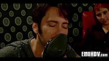 Emo Girl Gets Fucked 323 thumbnail