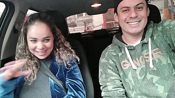 Levando um boquete no peugeot