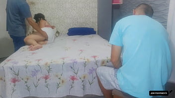 Marido emprestou esposa ao patrão para nao ser demitido do trabalho