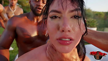 Yenifers bbc bwc gangbang