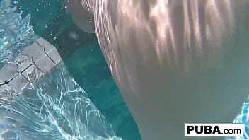 Sexy blonde milf fucks herself