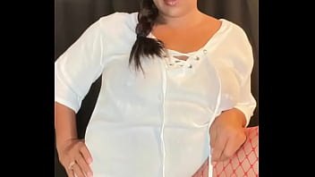 Y’all watching all these stupid fighting videos when you should be watching me must not like sexy women no Y’all watching all these stupid fighting videos when you should be watching me must not like sexy women no