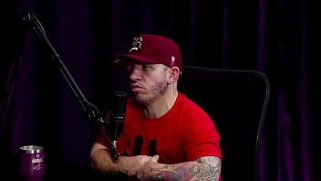 Anão usa vibrador na buceta da safada após dizer que ubiu na privada pra comer a mulher no banheiro não sabe se teria um relacionamento liberal começou com um casal pitoco watch sheer red