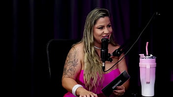 Anão usa vibrador na buceta da safada após dizer que ubiu na privada pra comer a mulher no banheiro não sabe se teria um relacionamento liberal começou com um casal pitoco watch sheer red