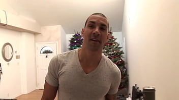 A brown hair pie being fucked by tattoo man