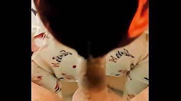 Milf latina le da mamada al trabajador de la construcción mamada casera real