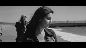 Safadona Na Praia thumbnail