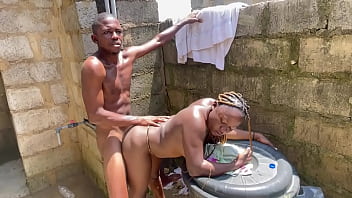 Sex under the made her squirt multiple times in the space of one minute