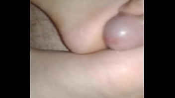 Me masturbo con pies