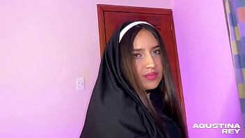 Monjita culona cuida de mi pero no soporta las ganas de follar conmigo y lo hacemos muy rico Monjita culona cuida de mi pero no soporta las ganas de follar conmigo y lo hacemos muy rico