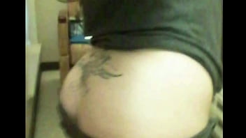 Brandes nobles shows her naked body