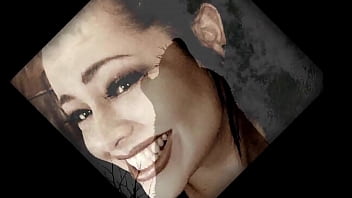 Brandes nobles shows her naked body