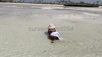 My girlfriend got me hard twerking her big ass