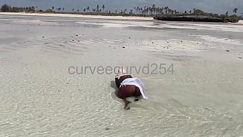 My girlfriend got me hard twerking her big ass