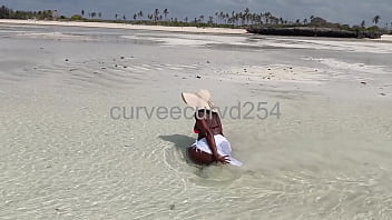 My girlfriend got me hard twerking her big ass