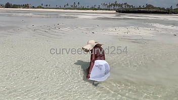 My girlfriend got me hard twerking her big ass