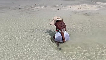 My girlfriend got me hard twerking her big ass