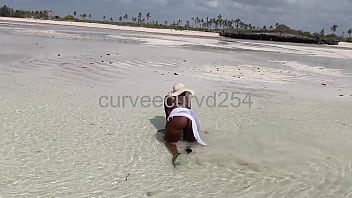 My girlfriend got me hard twerking her big ass